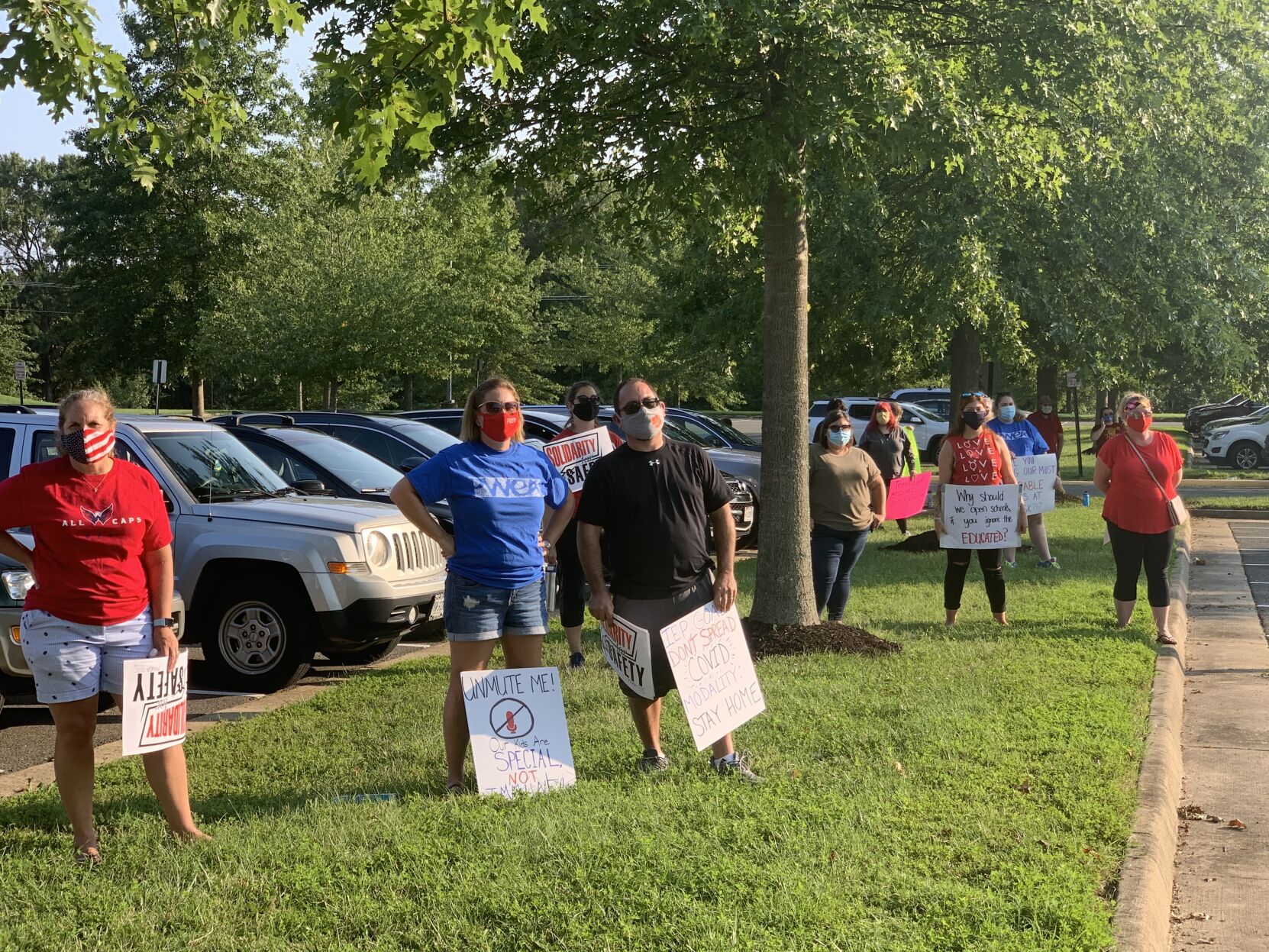 Photo_News_SPEDTeacherRally_3.jpg